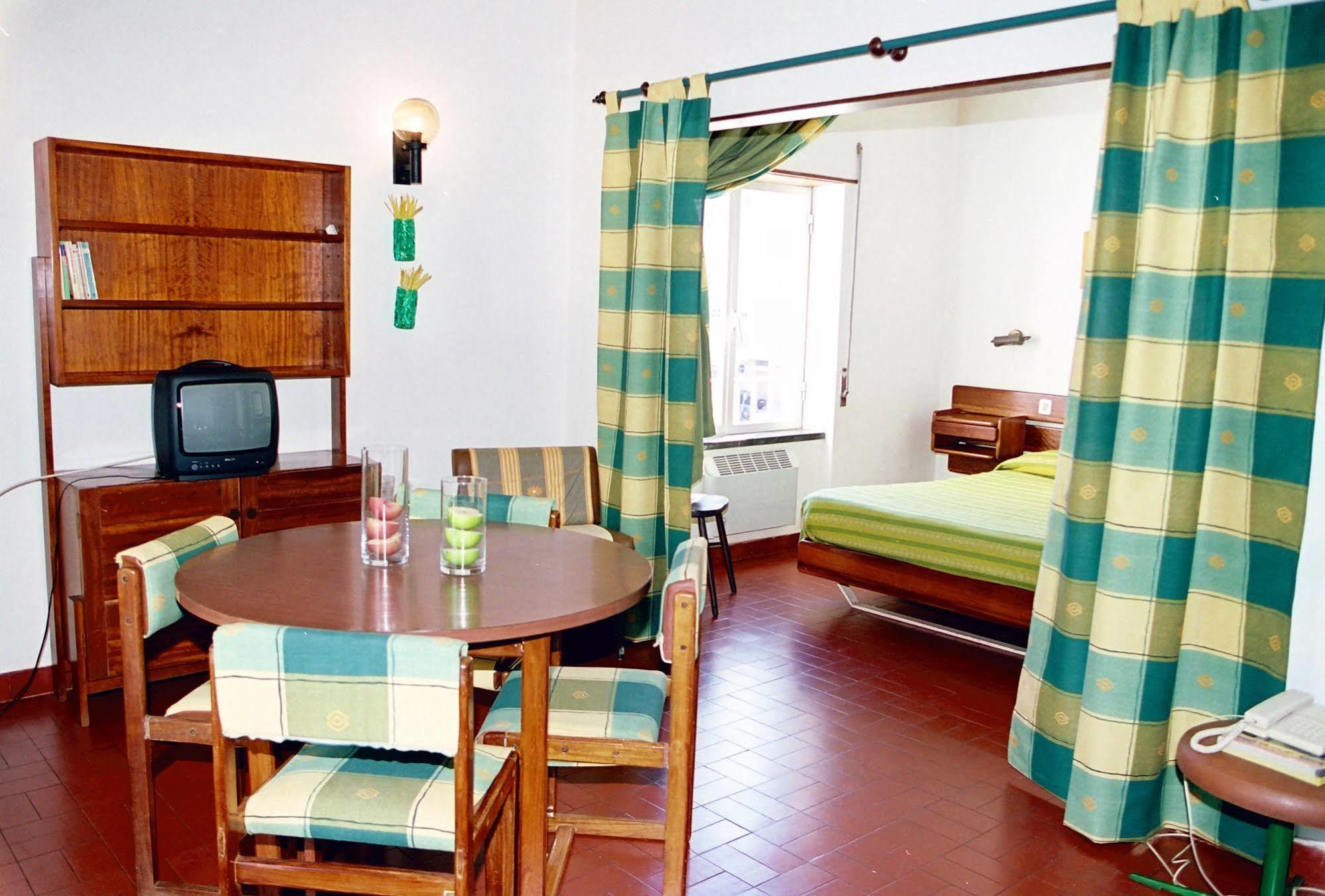 Hotel Apartamento Iate Portimão Zewnętrze zdjęcie